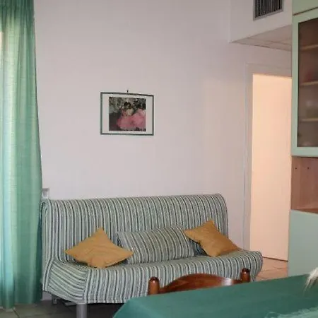 Lägenhetshotell Trilocale Sissy Sul Mare *