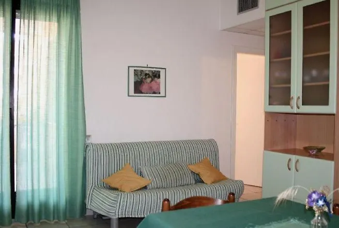 Aparthotel Trilocale Sissy Sul Mare *